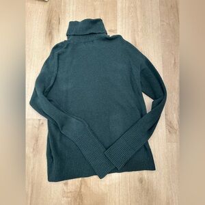 Old Navy Green Cowl Turtleneck Sweater